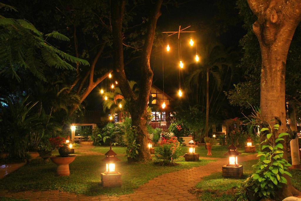 Отель Secret Garden Chiangmai San Kamphaeng Экстерьер фото