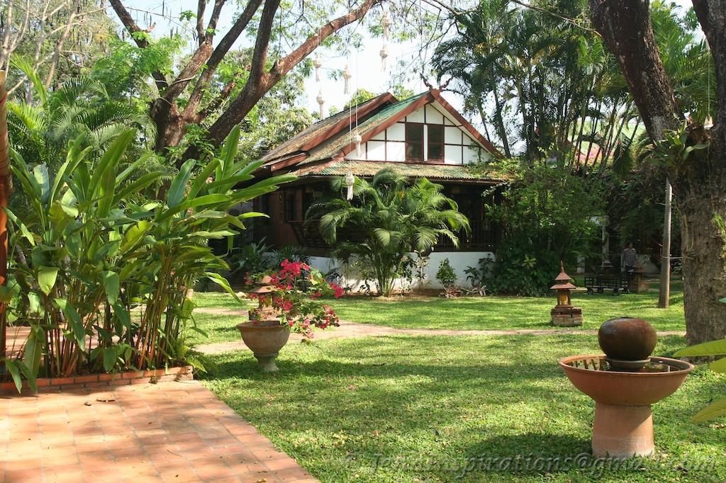 Отель Secret Garden Chiangmai San Kamphaeng Экстерьер фото