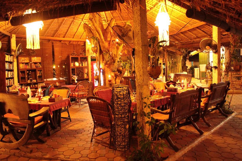 Отель Secret Garden Chiangmai San Kamphaeng Экстерьер фото