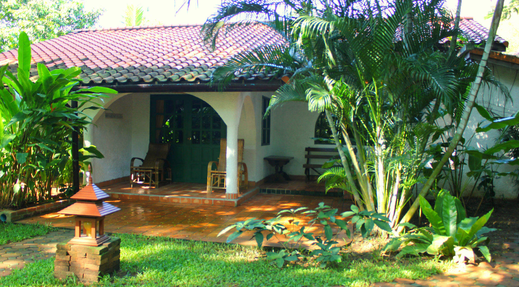 Отель Secret Garden Chiangmai San Kamphaeng Экстерьер фото