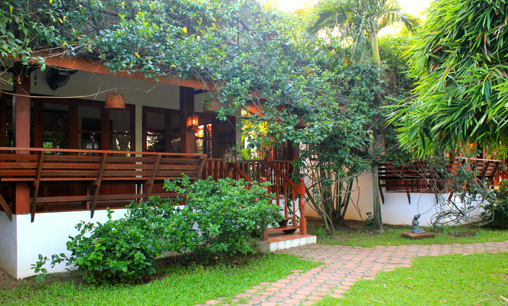 Отель Secret Garden Chiangmai San Kamphaeng Экстерьер фото