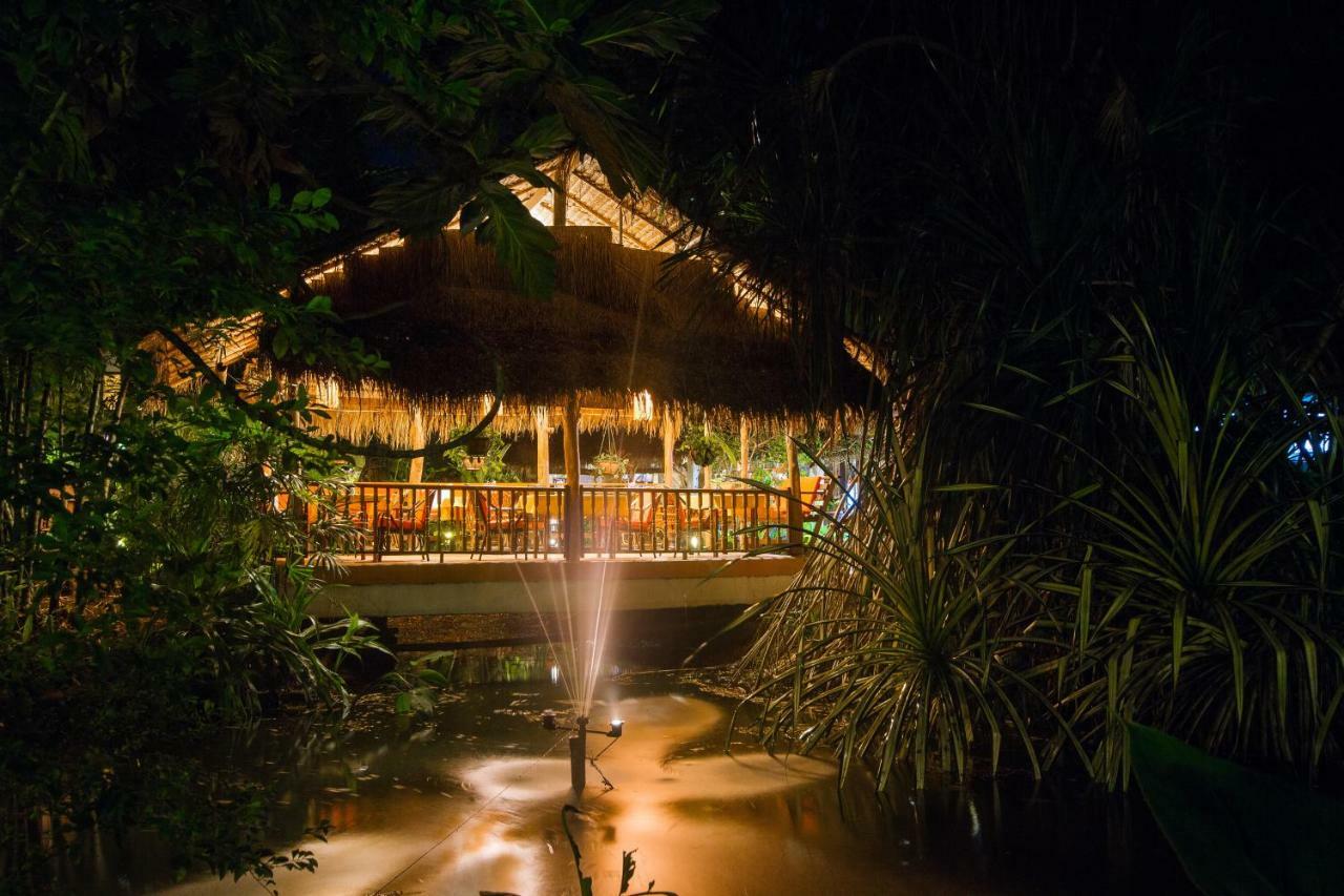 Отель Secret Garden Chiangmai San Kamphaeng Экстерьер фото