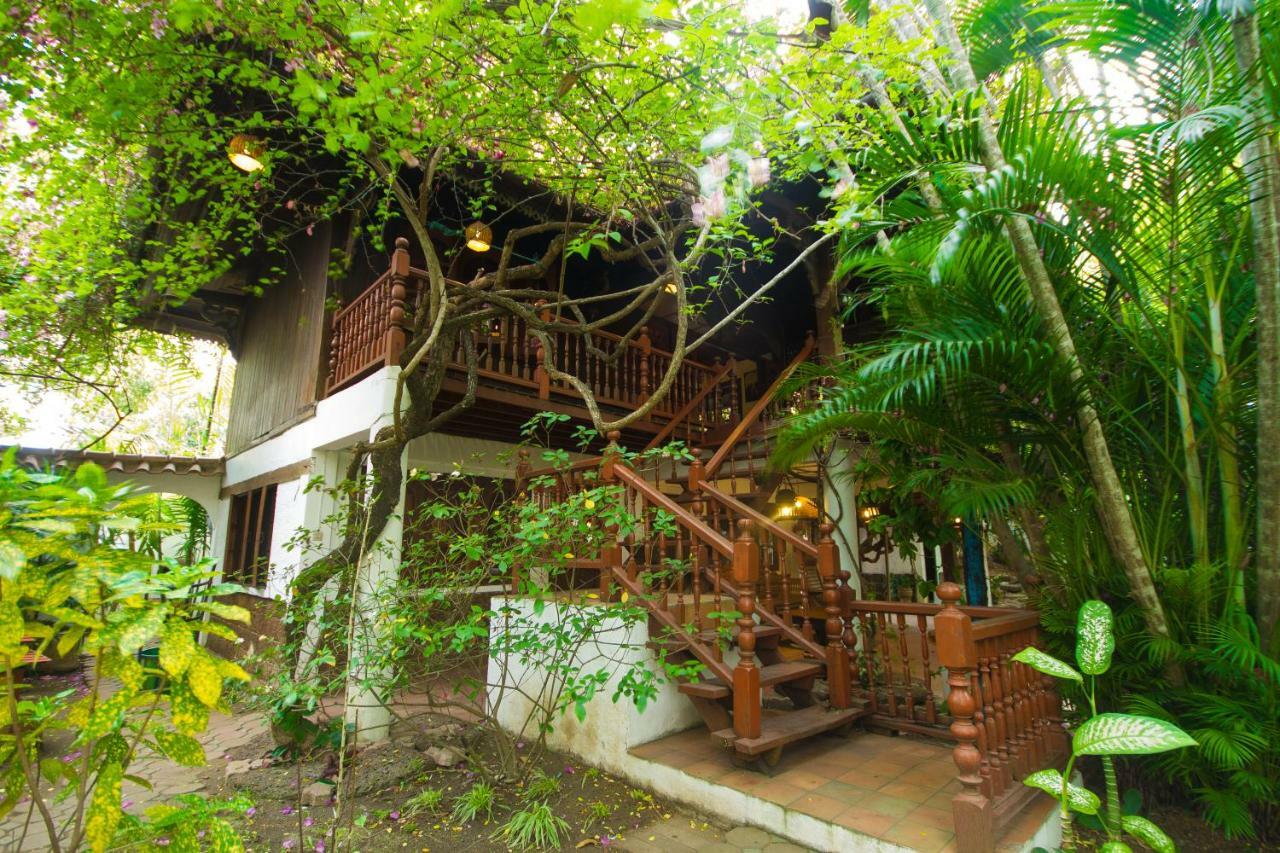 Отель Secret Garden Chiangmai San Kamphaeng Экстерьер фото